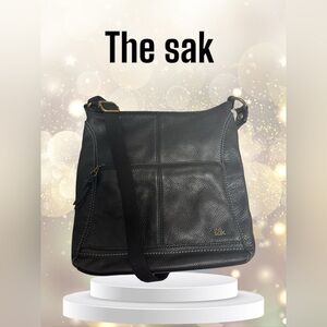 THE SAK Iris Crossbody Black Soft Pebbled Leather Bag Guitar Strap Adjustable.!